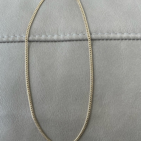 Elegant 10k Gold Chain Necklace. - Picture 4 of 4